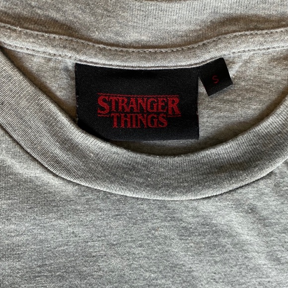 Stranger Things TOPSHOP T-Shirt - Picture 4 of 4
